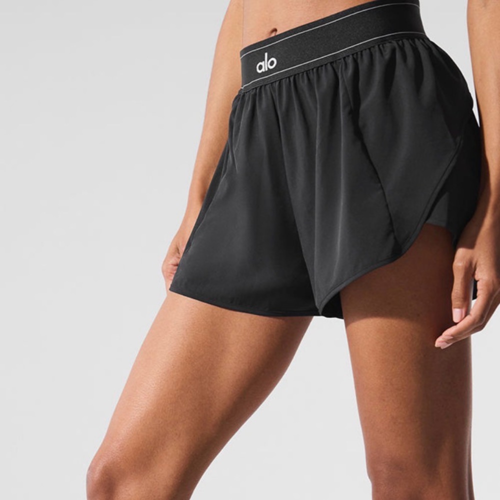 alo Women’s Match Point Short